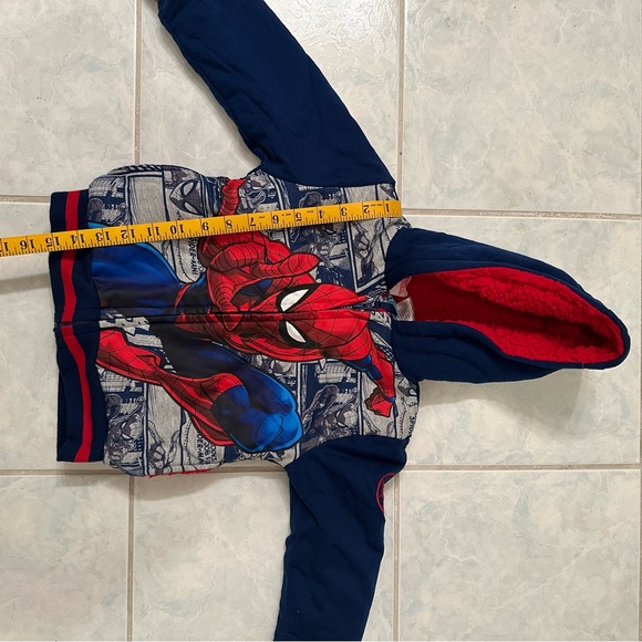 NWT Kids Marvel Spider-Man Zip up Hoodie size 4T - Picture 3 of 9